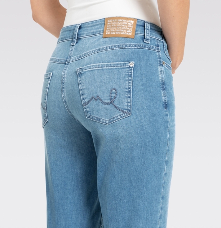 D429 BABY BLUE