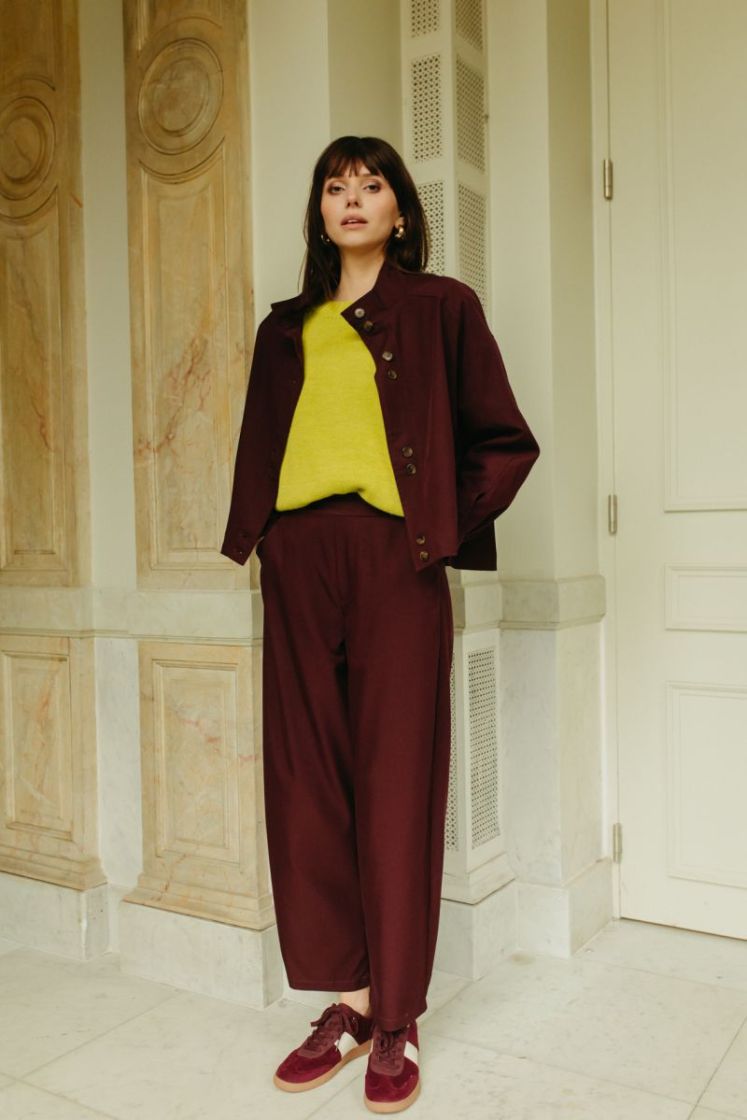  BURGUNDY