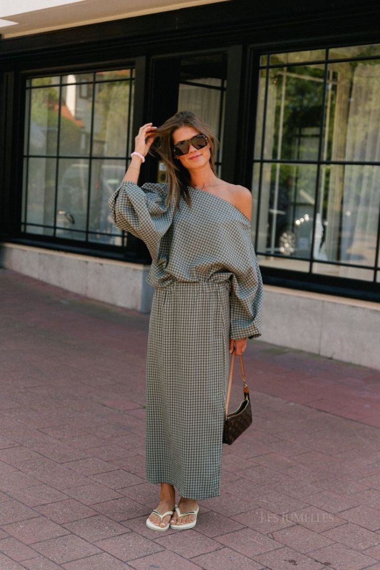 khaki